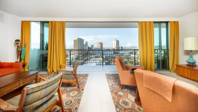 MLS: 6916931 Condo For Sale