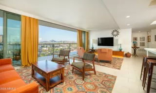 Photo #5: 6916931 Listing 