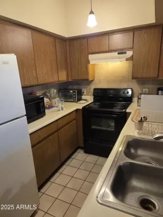 Photo #4: 6916949 Listing 