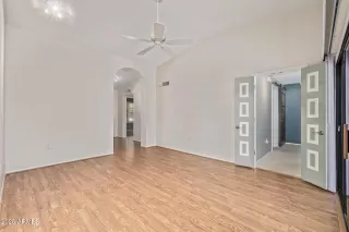 Photo #6: 6917019 Listing