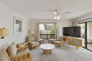 Photo #2: 6917151 Listing 