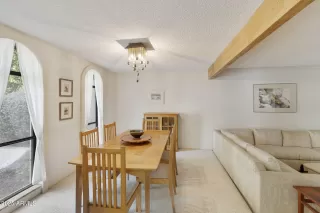 Photo #5: 6917151 Listing 