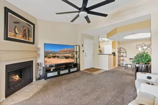 Photo #3: 6917224 Listing