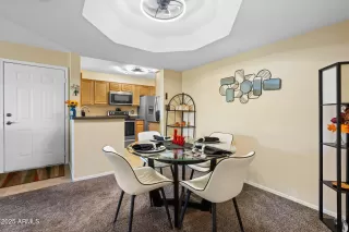 Photo #6: 6917224 Listing