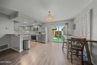 Photo #3: 6917326 Listing 