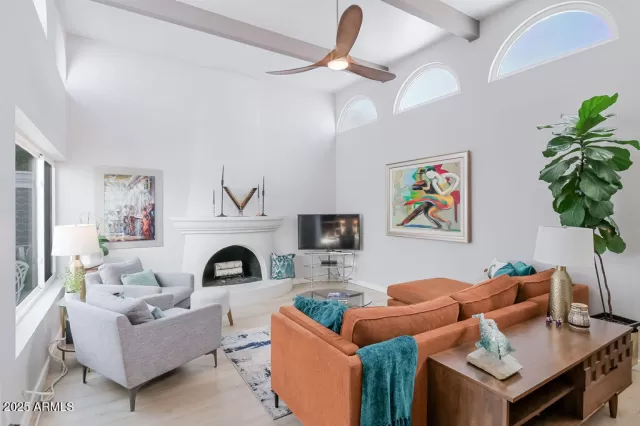 MLS: 6917394 Condo For Sale