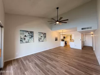 Photo #2: 6917406 Listing