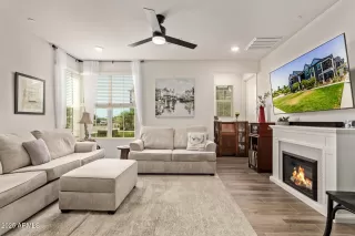 Photo #5: 6917427 Listing