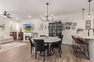 Photo #6: 6917427 Listing