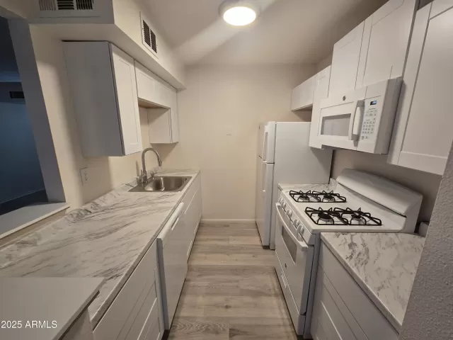MLS: 6917447 Condo For Sale