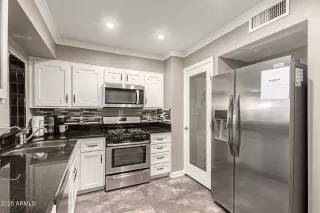 Photo #6: 6917644 Listing