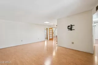 Photo #2: 6917720 Listing