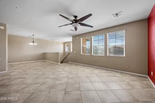 Photo #3: 6917743 Listing