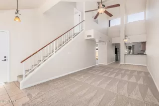 Photo #2: 6917749 Listing 