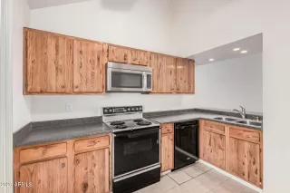 Photo #3: 6917749 Listing 