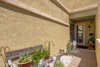 Photo #2: 6917896 Listing