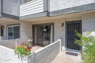 More Details about MLS # 6917914 : 3411 N 12TH PLACE#3