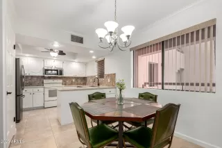 Photo #5: 6917982 Listing