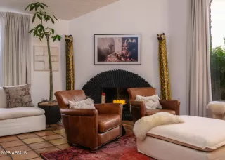 Photo #2: 6918080 Listing