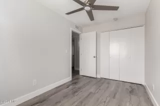 Photo #5: 6918117 Listing