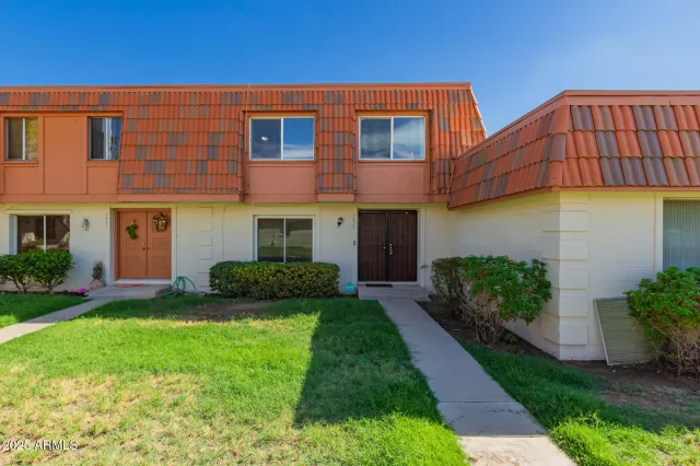 MLS: 6918141 Condo For Sale