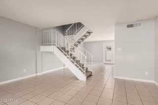 Photo #4: 6918141 Listing