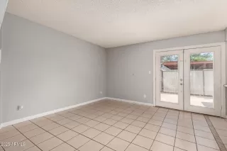 Photo #5: 6918141 Listing