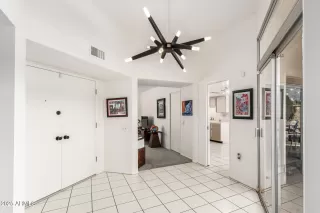 Photo #3: 6918168 Listing