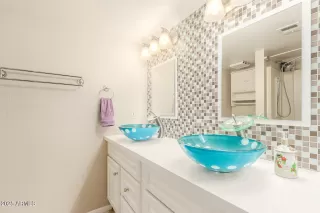 Photo #6: 6918199 Listing