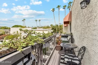 Photo #4: 6918231 Listing 