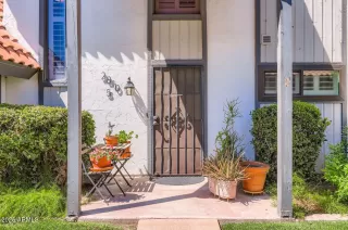 Photo #1: 6918367 Listing