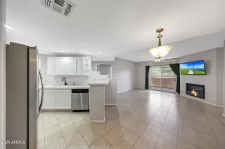 Photo #3: 6918370 Listing 