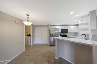 Photo #4: 6918370 Listing 