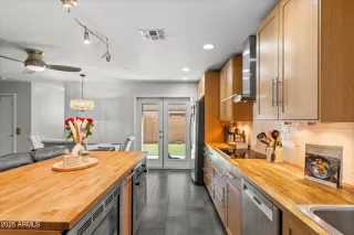 Photo #4: 6918407 Listing 