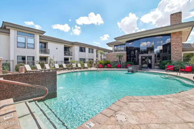 MLS: 6918467 Condo For Sale