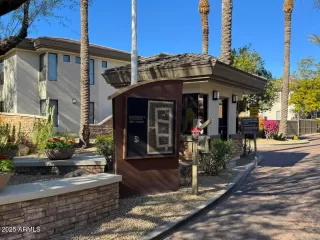 Photo #2: 6918467 Listing