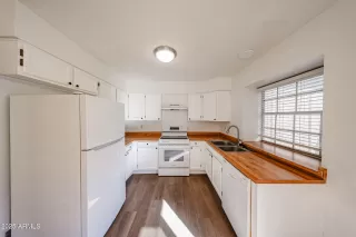 Photo #6: 6918474 Listing 