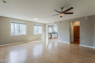 Photo #3: 6918501 Listing