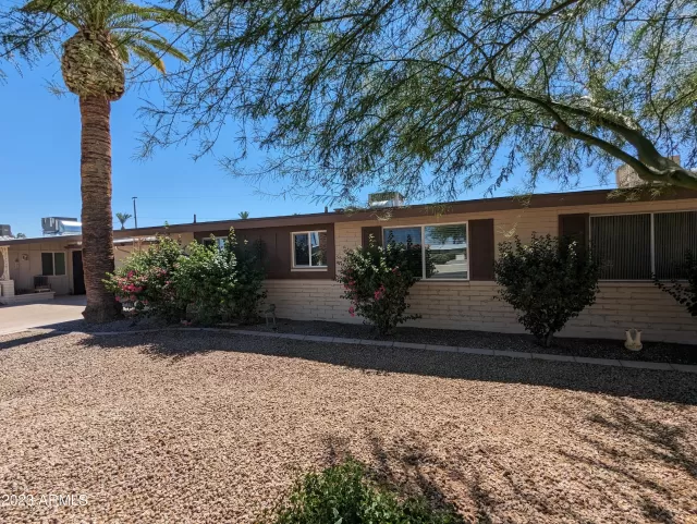 MLS: 6918509 Condo For Sale