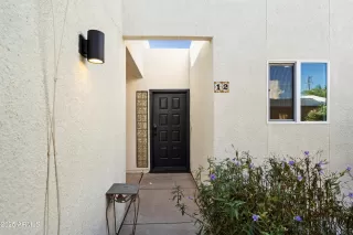 Photo #2: 6918700 Listing