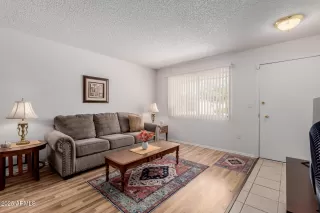 Photo #1: 6918742 Listing