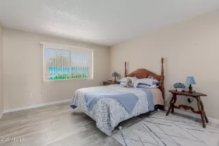 Photo #5: 6918742 Listing