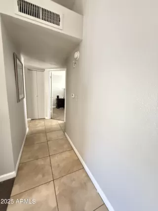 Photo #5: 6918789 Listing 