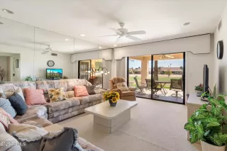 Photo #4: 6918873 Listing