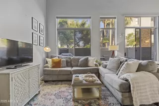 Photo #2: 6918887 Listing 