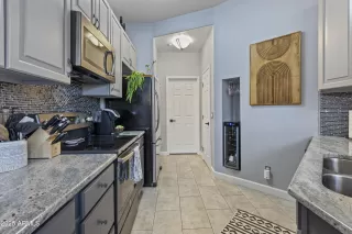 Photo #5: 6918887 Listing 