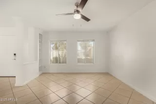 Photo #5: 6918907 Listing