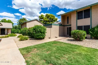 Photo #4: 6918908 Listing