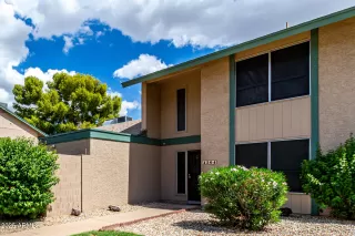 Photo #5: 6918908 Listing