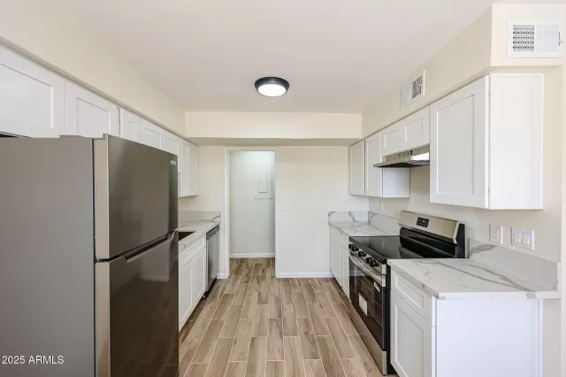 MLS: 6918921 Condo For Sale